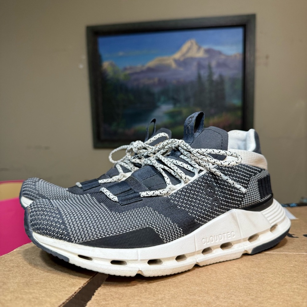 ON‎ Cloudnova in Navy & White Sneaker Women's Size 6